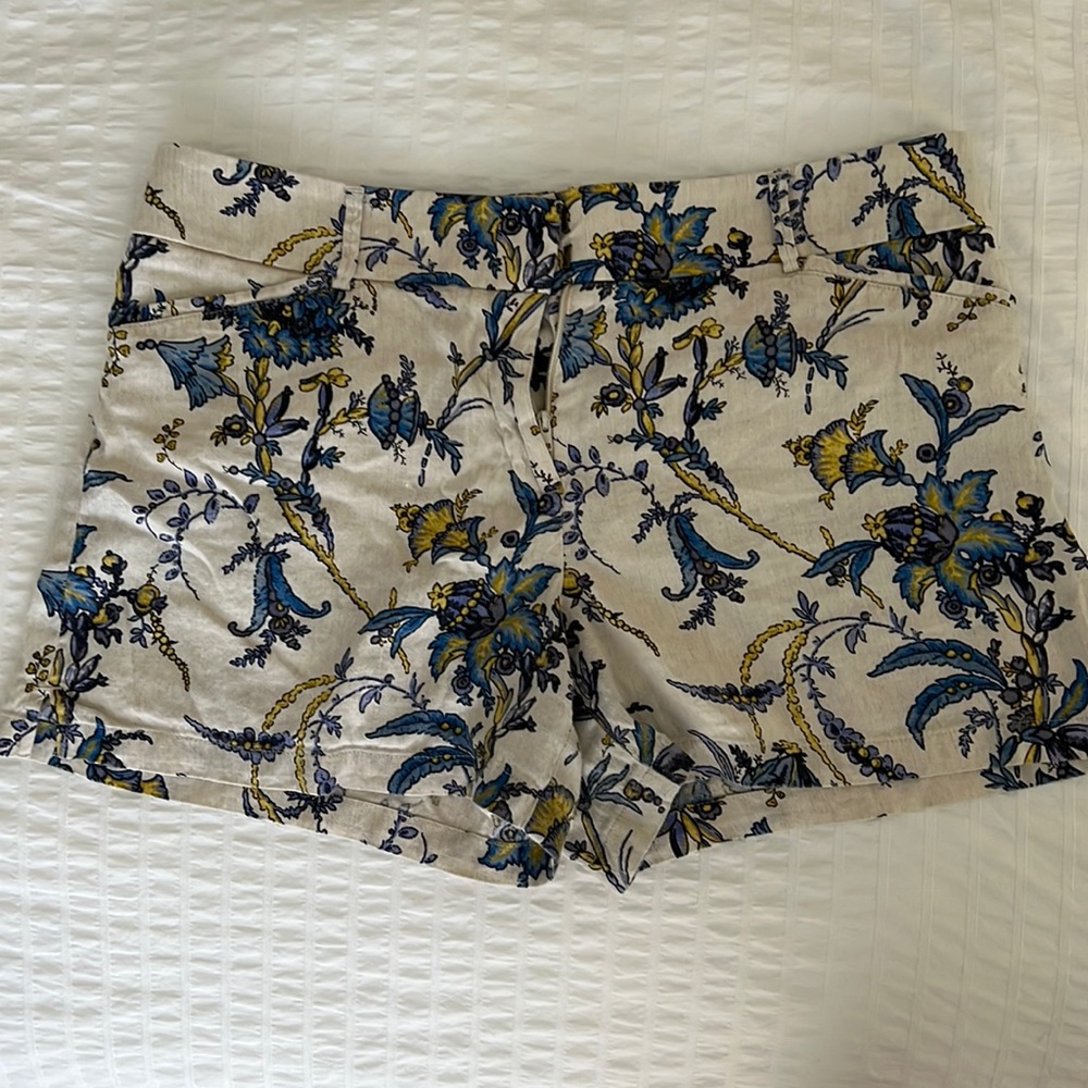 LOFT Blue Floral Pattern Linen Shorts size 8